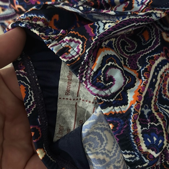 Lands End Swim Women’s One Piece Swim Dress Paisley Navy 6 - Picture 7 of 7